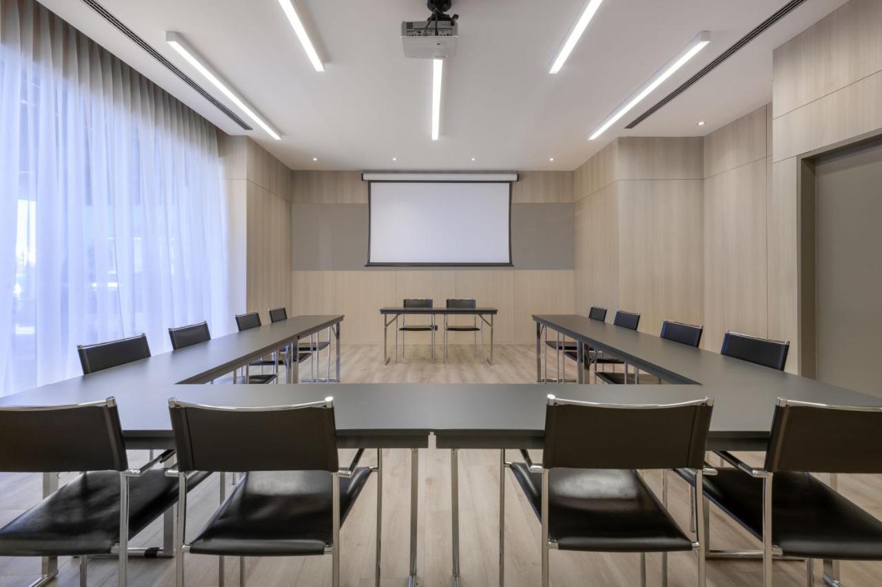 Ac Hotel Aravaca By Marriott Мадрид Екстериор снимка